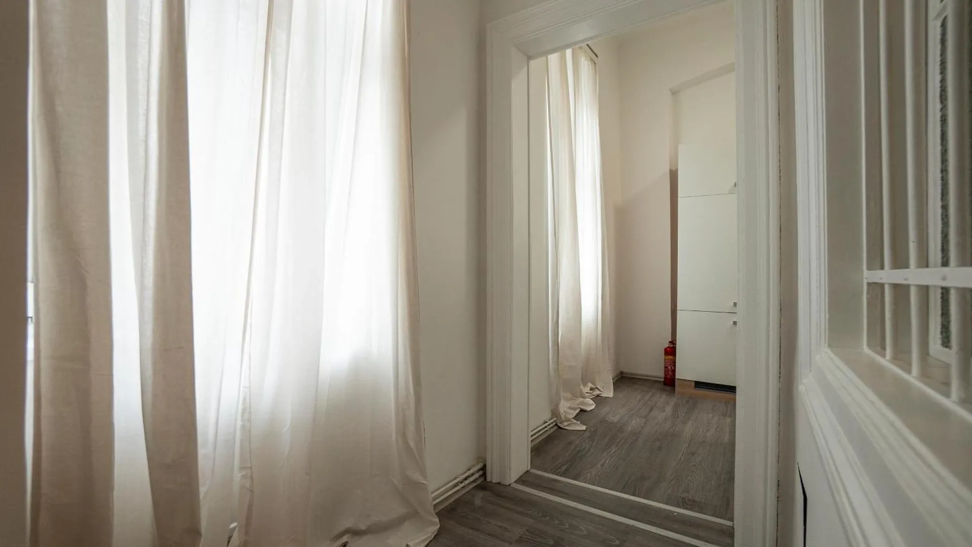 Bright Apartment 15 Min From The City Center Viena
