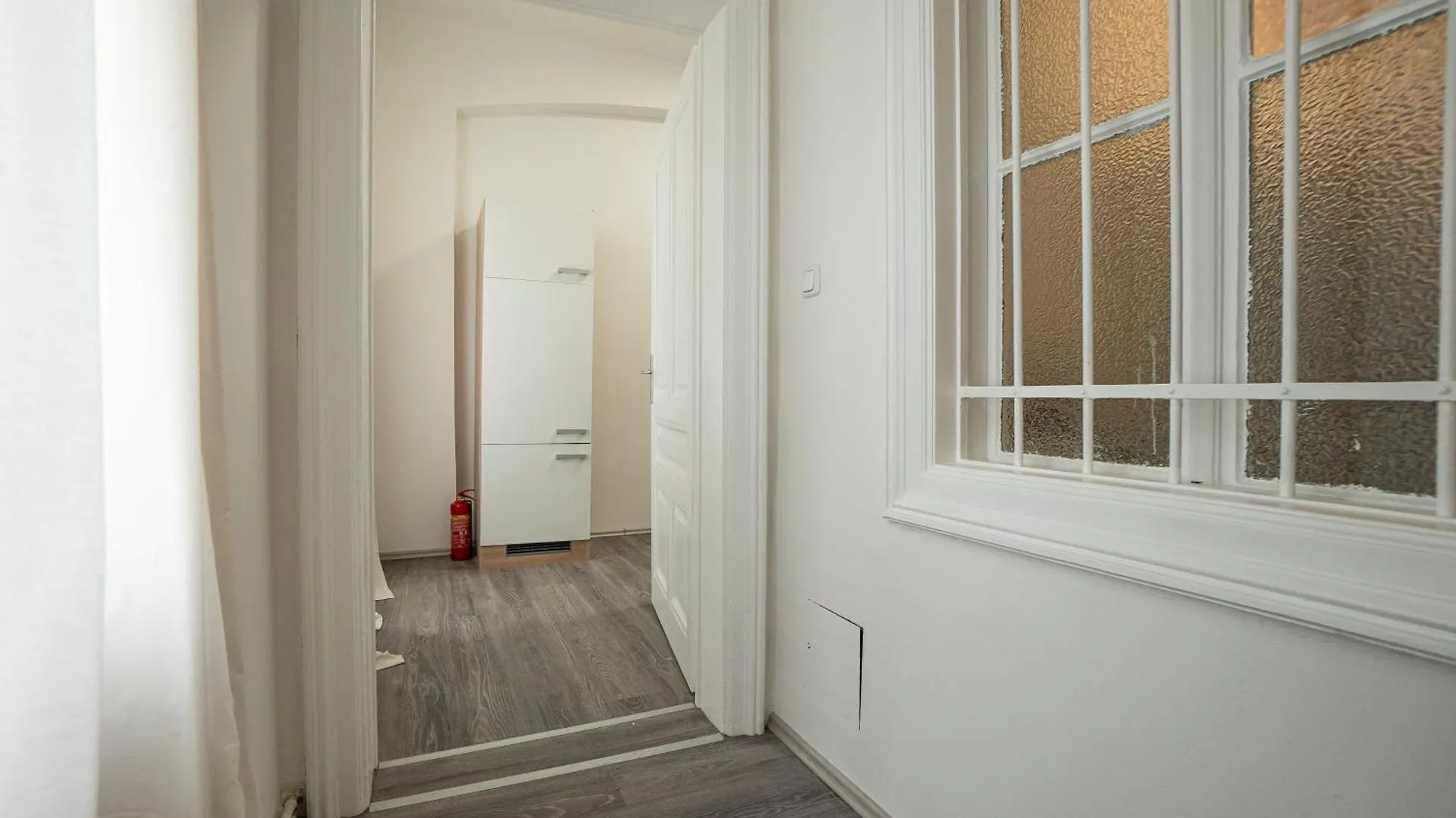Bright Apartment 15 Min From The City Center Viena