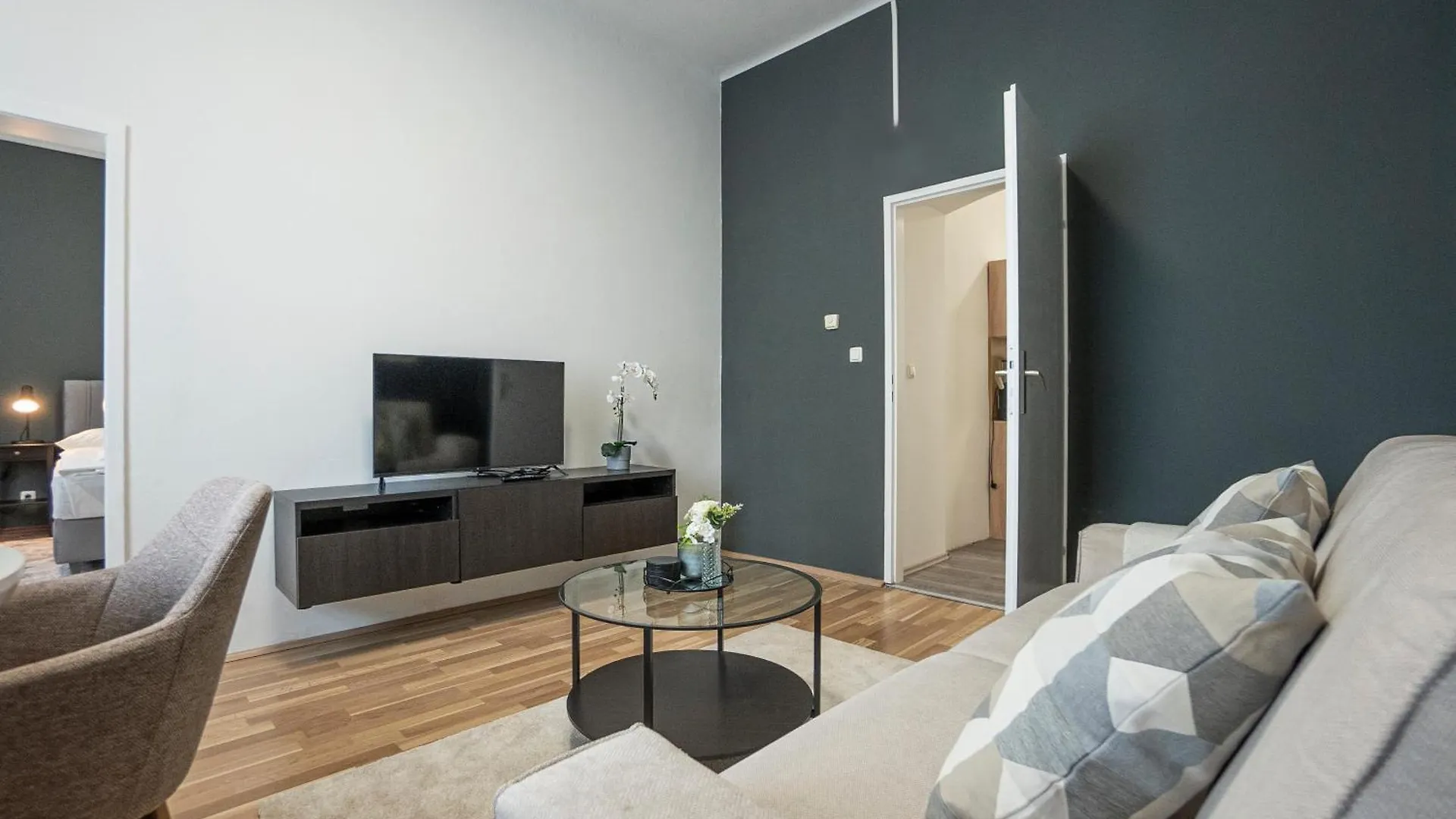 Bright Apartment 15 Min From The City Center Viena Austria