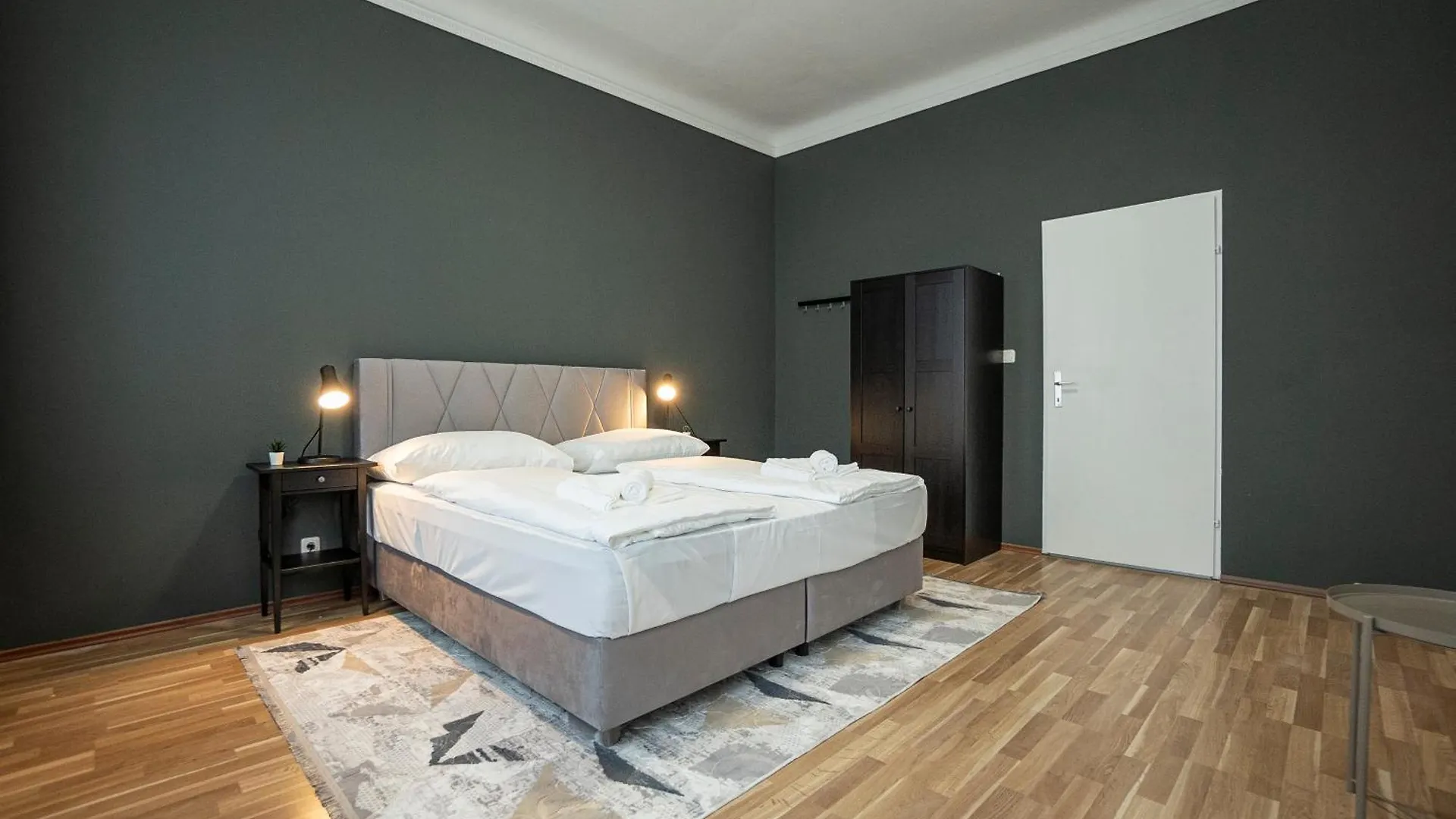 Bright Apartment 15 Min From The City Center Viena